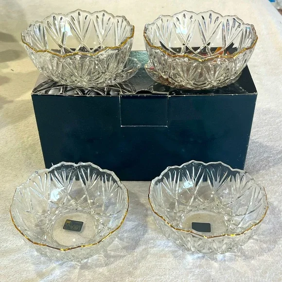 MIKASA - Picture 1 of 9